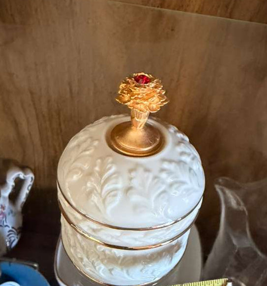 Lenox China Vintage White Porcelain Lidded Trinket Box Gold Trim