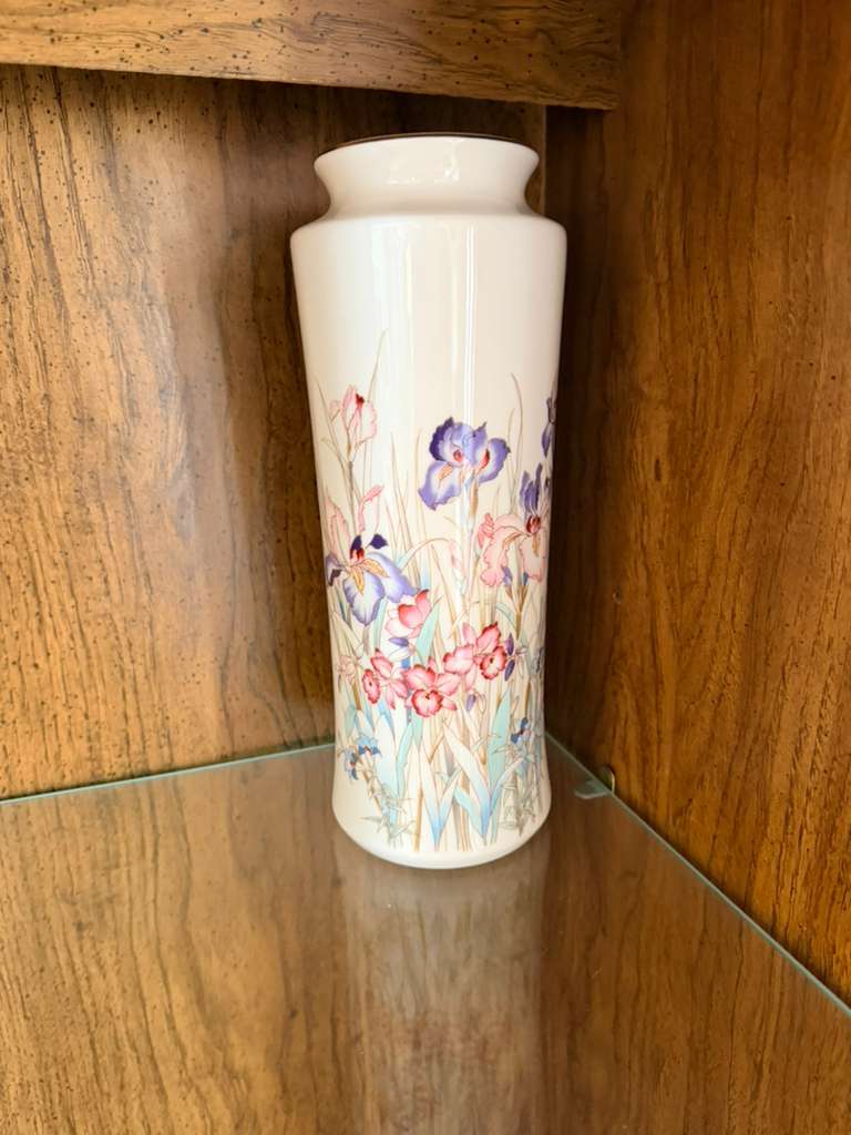 Vintage Iris Flower Vase Ayame Seizan 12" Tall Porcelain Made in Japan