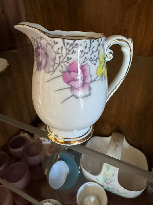 Vintage Fine Bone China Roslyn Sweet Pea Creamer Jug – Made in England