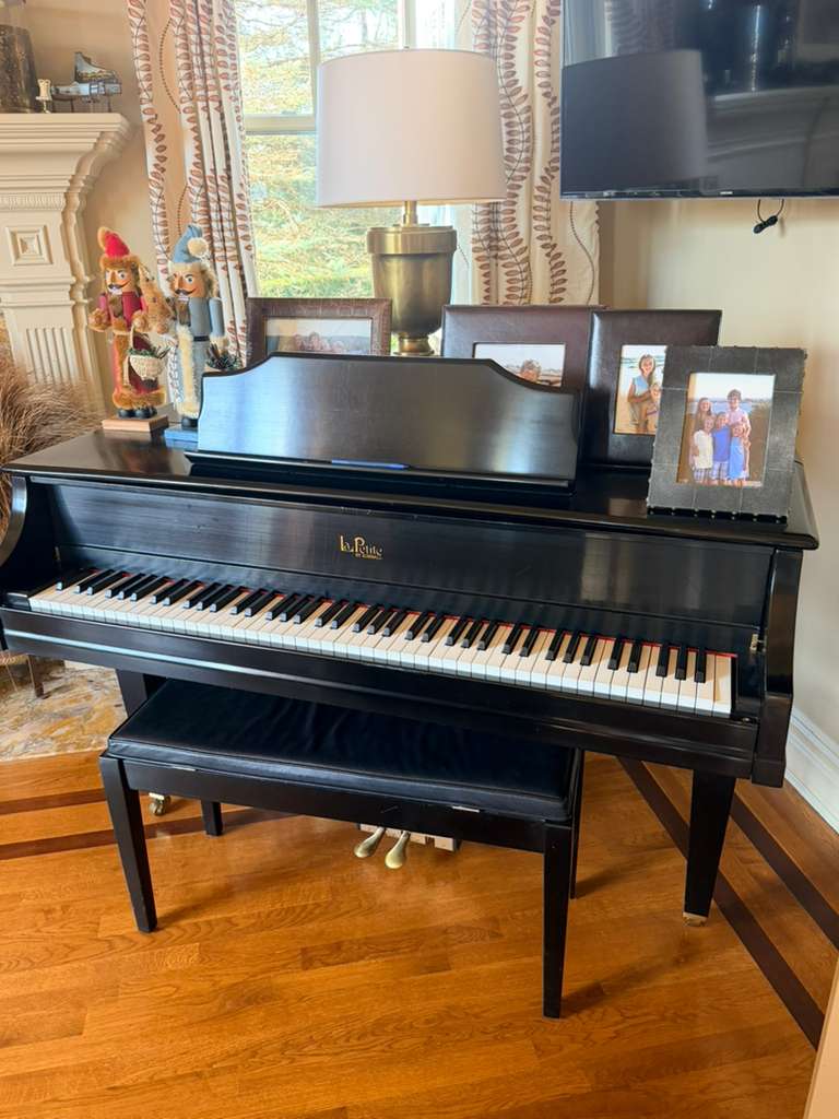La Petite by Kimball Baby Grand Piano | Black Finish