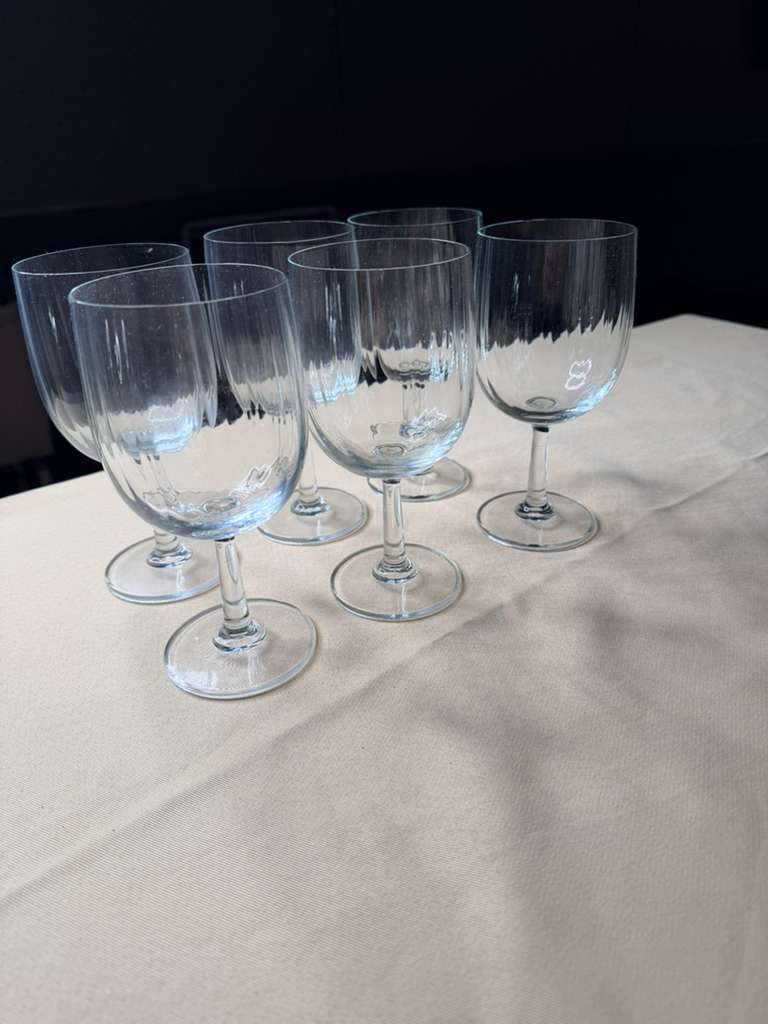 Set of 9 Vintage Clear Textured Wine Glasses Elegant Stemware