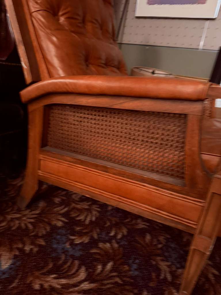 Mid-Century Style Vintage Leather Recliner Leather Lounge Chair with Ottoman