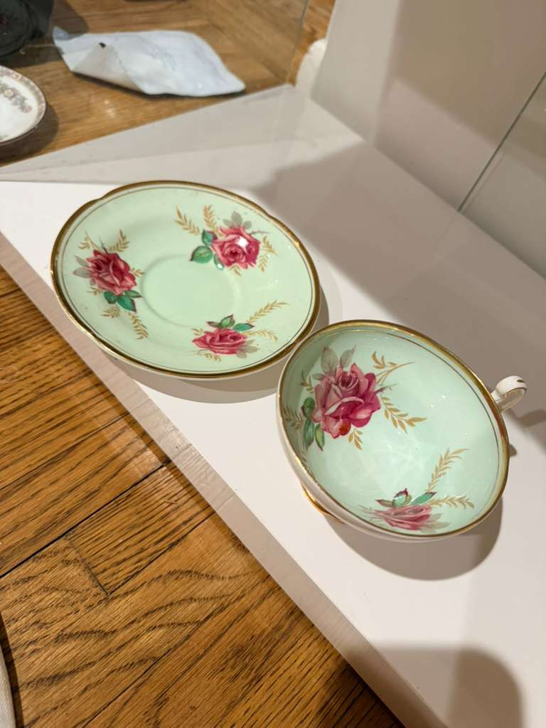 Vintage Green Floral Rose Desig Royal Bone China Tea Cup & Saucer