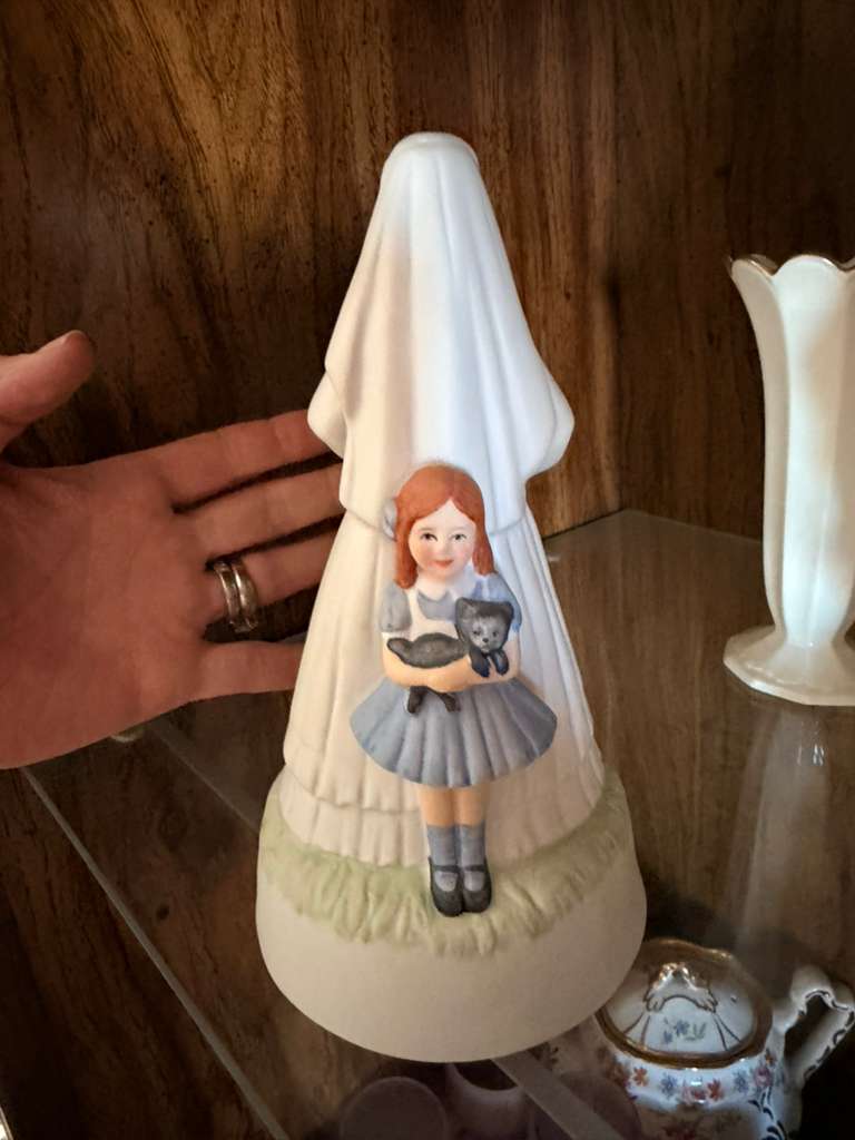 The Bride 1985 International Gallery of Art Porcelain Figurine