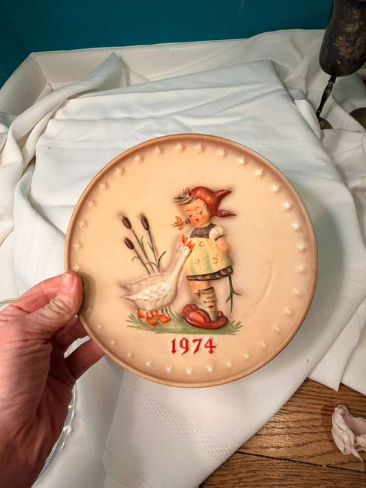 Goebel Hummel 1974 Annual Plate Hand Painted West Germany Vintage