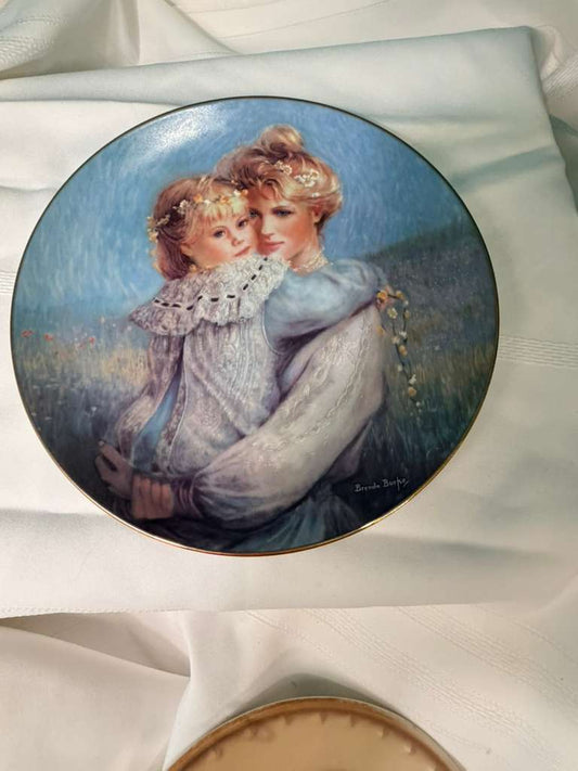 W S George Precious Embrace Plate 1989 Brenda Burke Mothers Day Limited