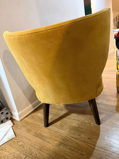Modern Mustard Yellow Accent Chair Velvet Upholstered Wooden Legs Lounge Chair
