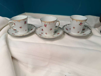 Set of 3 Antique Victoria Austria Tea Cup & Saucer Set Gold Rim Porcelain