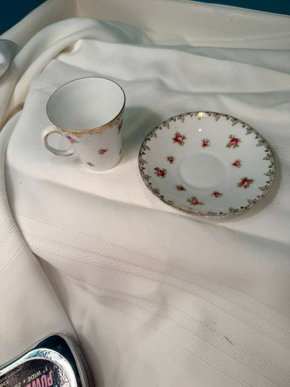 Set of 3 Antique Victoria Austria Tea Cup & Saucer Set Gold Rim Porcelain