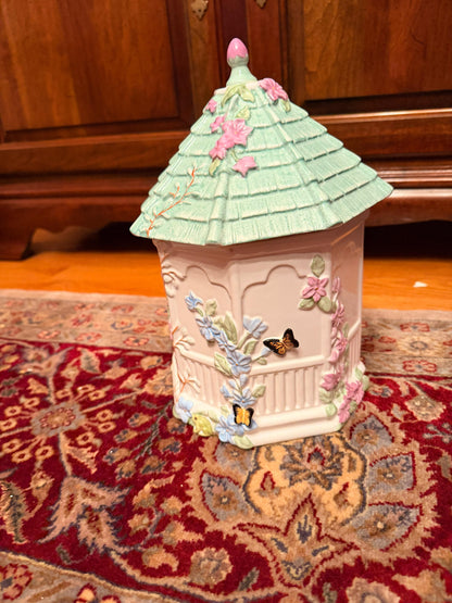 New Lenox Butterfly Meadow Figural Gazebo Cookie Jar 10" White Ceramic in Box