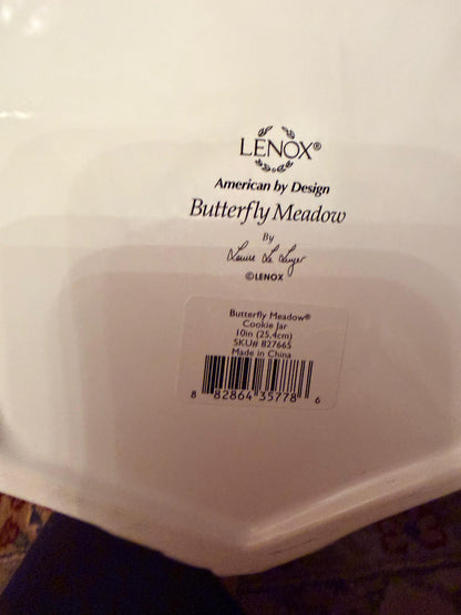 New Lenox Butterfly Meadow Figural Gazebo Cookie Jar 10" White Ceramic in Box
